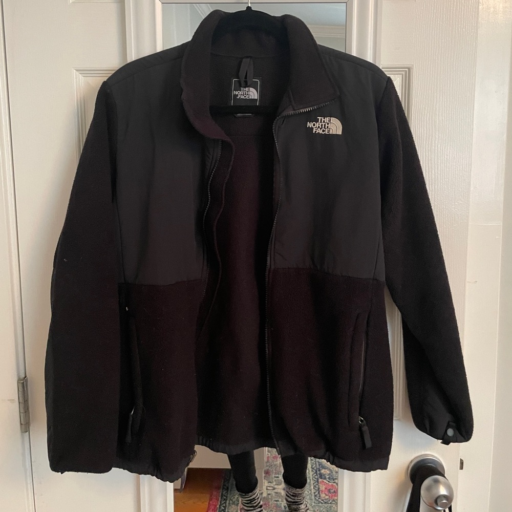 Black north face jacket